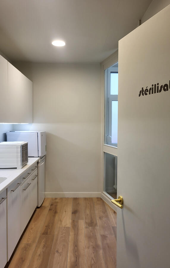 Zone de stérilisation du cabinet du Dr Barthélemy à Strasbourg Cronenbourg